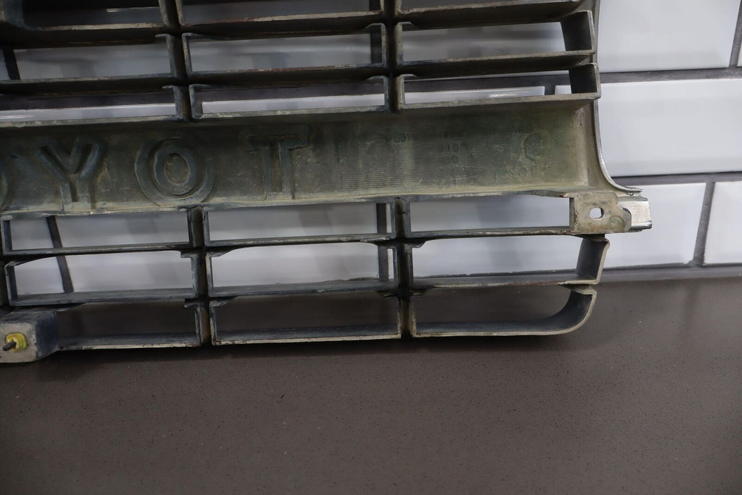 91-94 Toyota Land Cruiser Upper Grille Weathered See ALL Photos