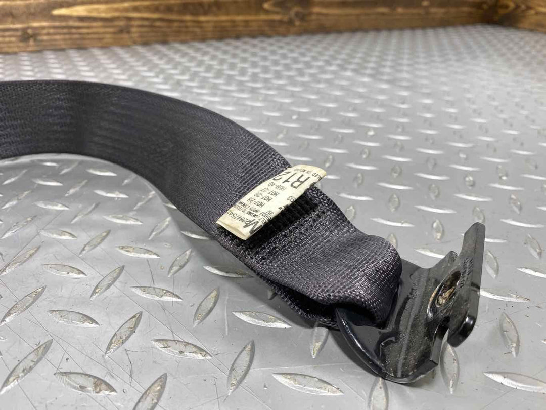 10-14 Chevy Silverado 3500 Crew Cab REAR Right Seat Belt Retractor (Black 19i)