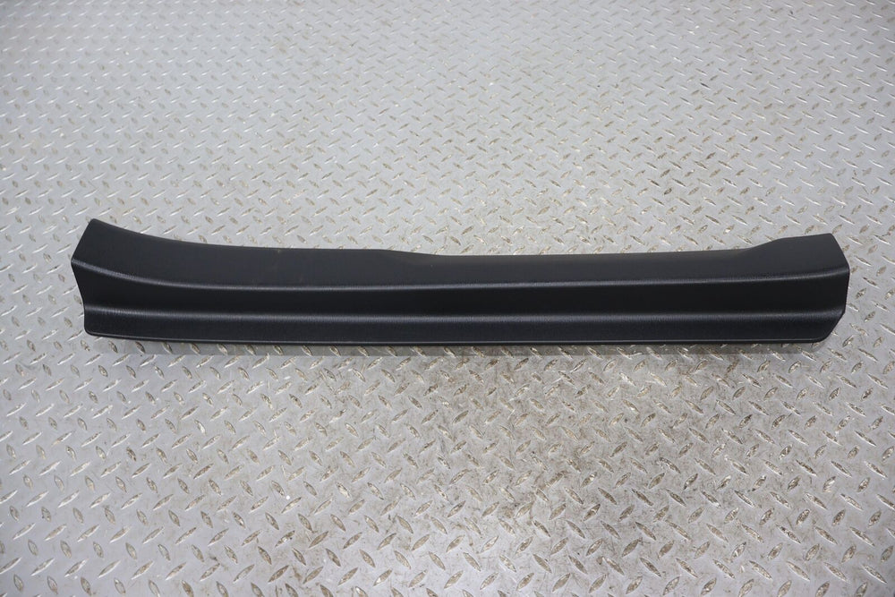 17-19 Fiat 124 Spider Pair LH&RH Interior Door Sill Entry Plates (Nero XR)