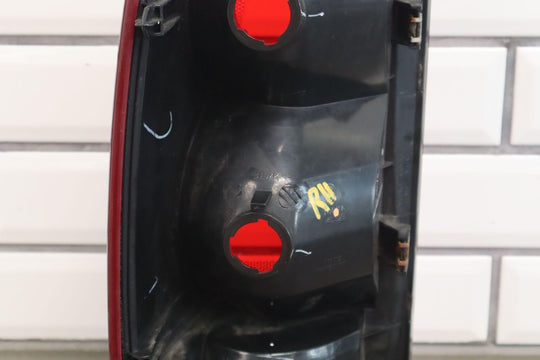 02-06 Cadillac Escalade Short WB Rear Right RH Tail Light Lamp (Tested) OEM