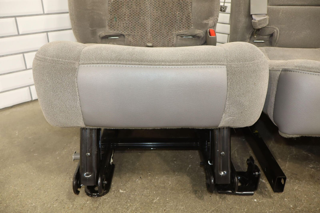 2003-2006 Chevy Suburban 2nd Row Cloth Captains Chair Seats (Dark Charcoal 92D)