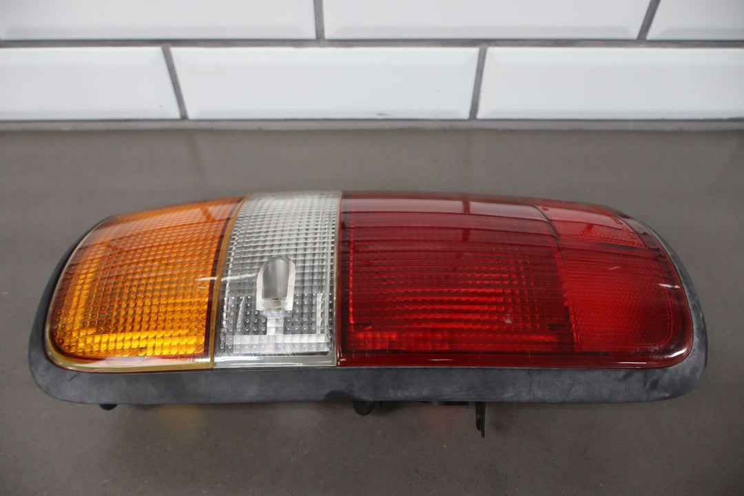 91-98 Toyota Land Cruiser 96-98 LX450 LH Left Driver Tail Light Lamp Lens