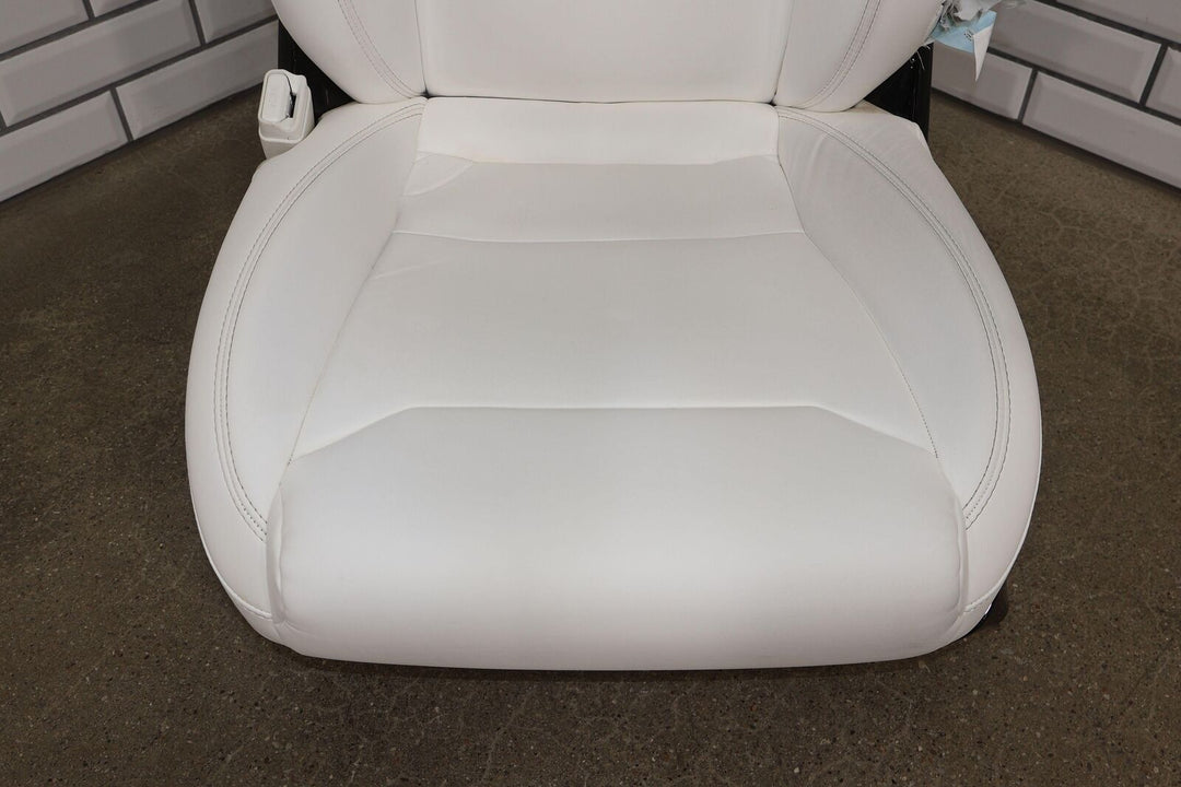 16-20 Tesla Model X Front Left Power Leather Seat (White) For Parts Or Repair