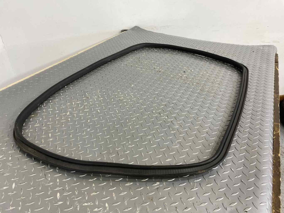 06-10 Bentley Continental GTC Convertible Trunk Weather Stripping Gasket Seal