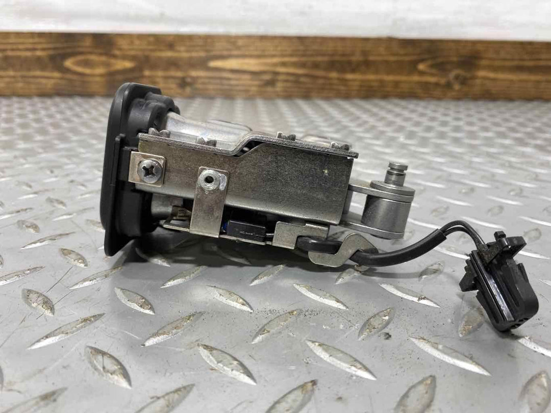 04-10 Bentley Continental GTC Left LH Convertible Boot Latch (3W7 871 383 C)