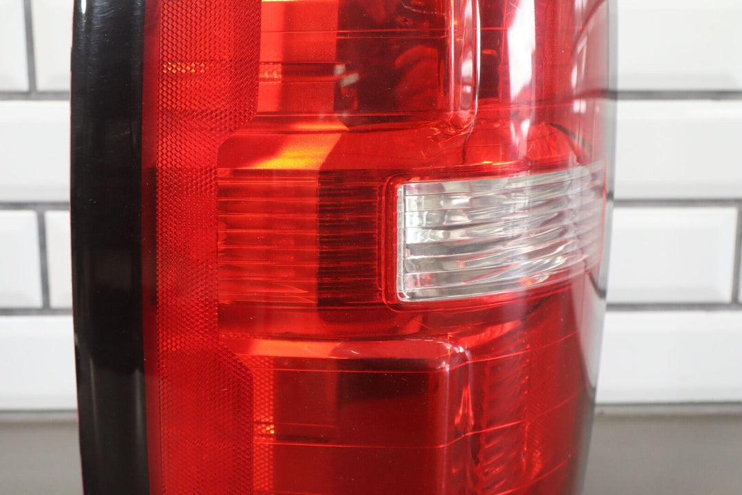 2014-2015 GMC Sierra Driver Left LH Tail Light Tail Lamp OEM