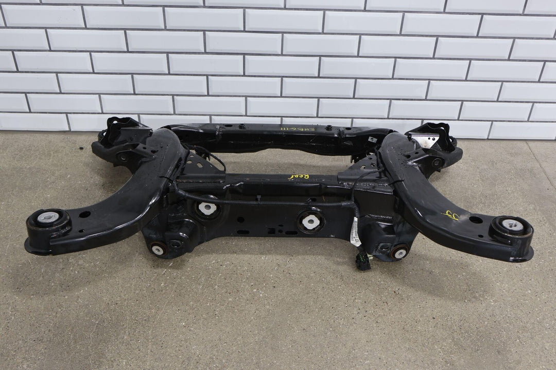 17-23 Dodge Challenger R/T Rear 6.4L Bare Undercarriage Crossmember (28K)