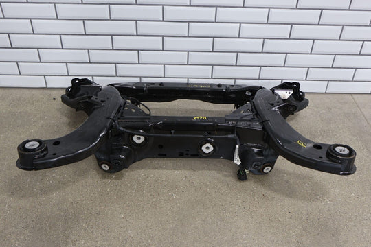 17-23 Dodge Challenger R/T Rear 6.4L Bare Undercarriage Crossmember (28K)