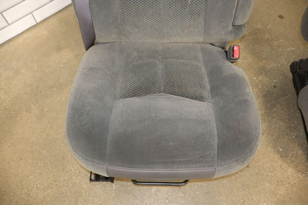 03-07 Chevy Silverado Sierra Extended Cab Charcoal Cloth Seat Set (Front/Rear)