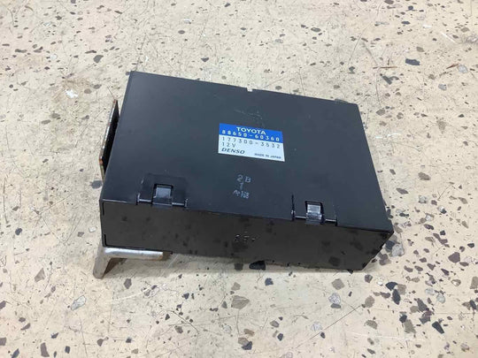 98-02 Lexus LX470 Rear Air Conditioner Control Module Amplifier (177300-3532)