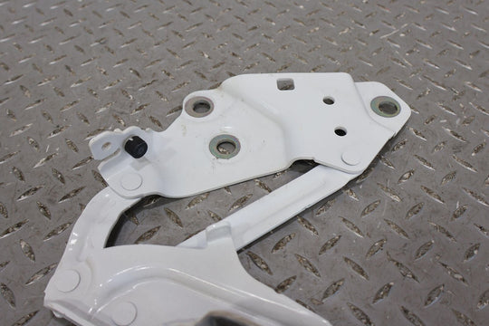 16-18 Chevy Camaro ZL1 Left LH & Right RH pair of Hood Hinges (Summit White GAZ)