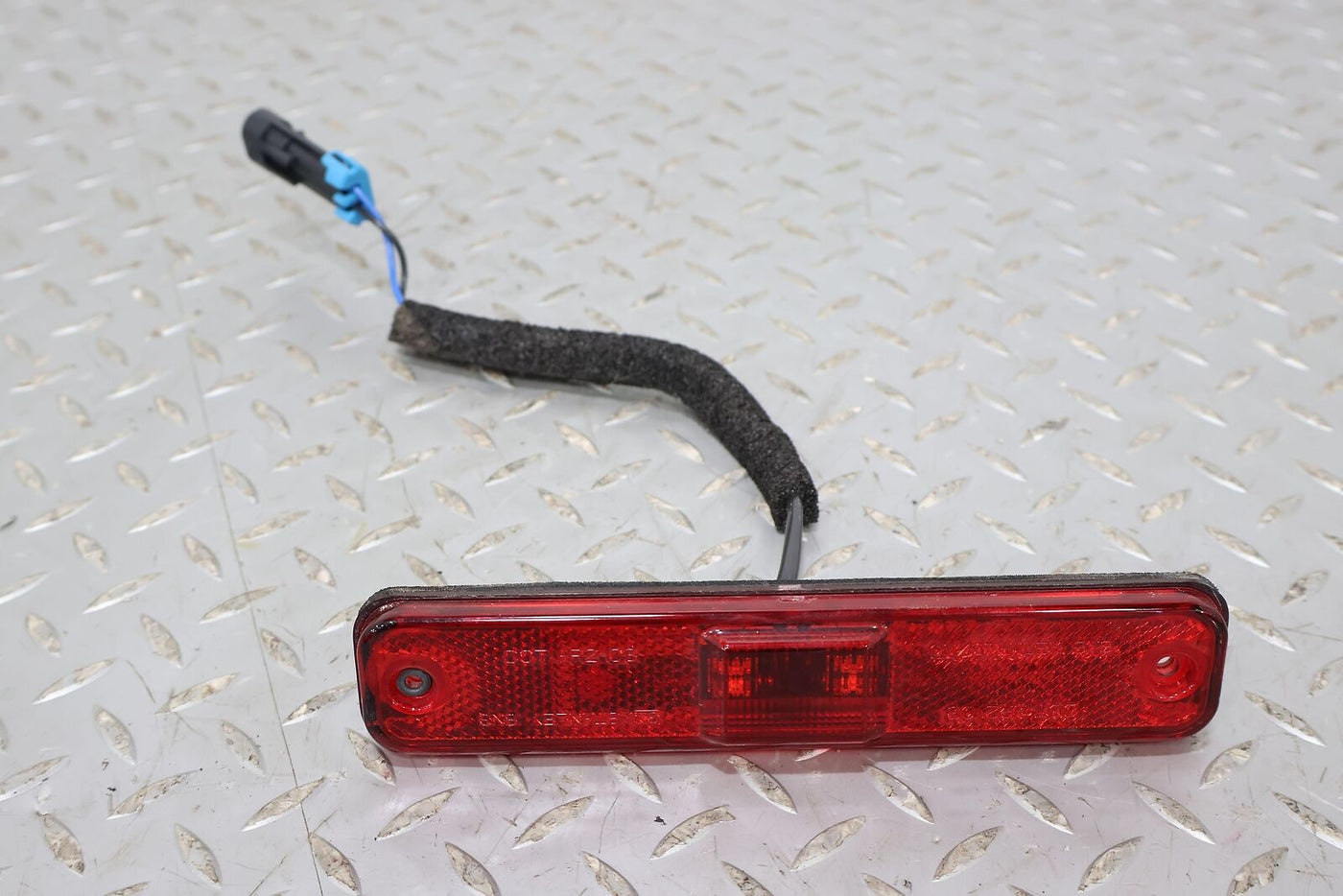 03-09 Hummer H2 Right Rear Red LED Side Marker Light/Lamp OEM