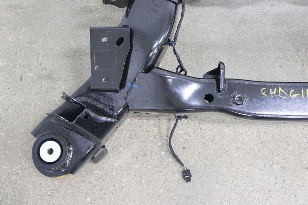 17-23 Dodge Challenger R/T Rear 6.4L Bare Undercarriage Crossmember (28K)