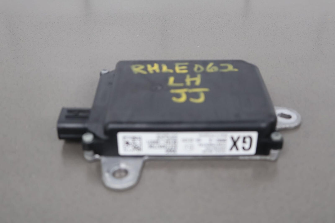 16-19 Lexus GX460 Blind Spot Monitor Control Module (88162-60031) OEM