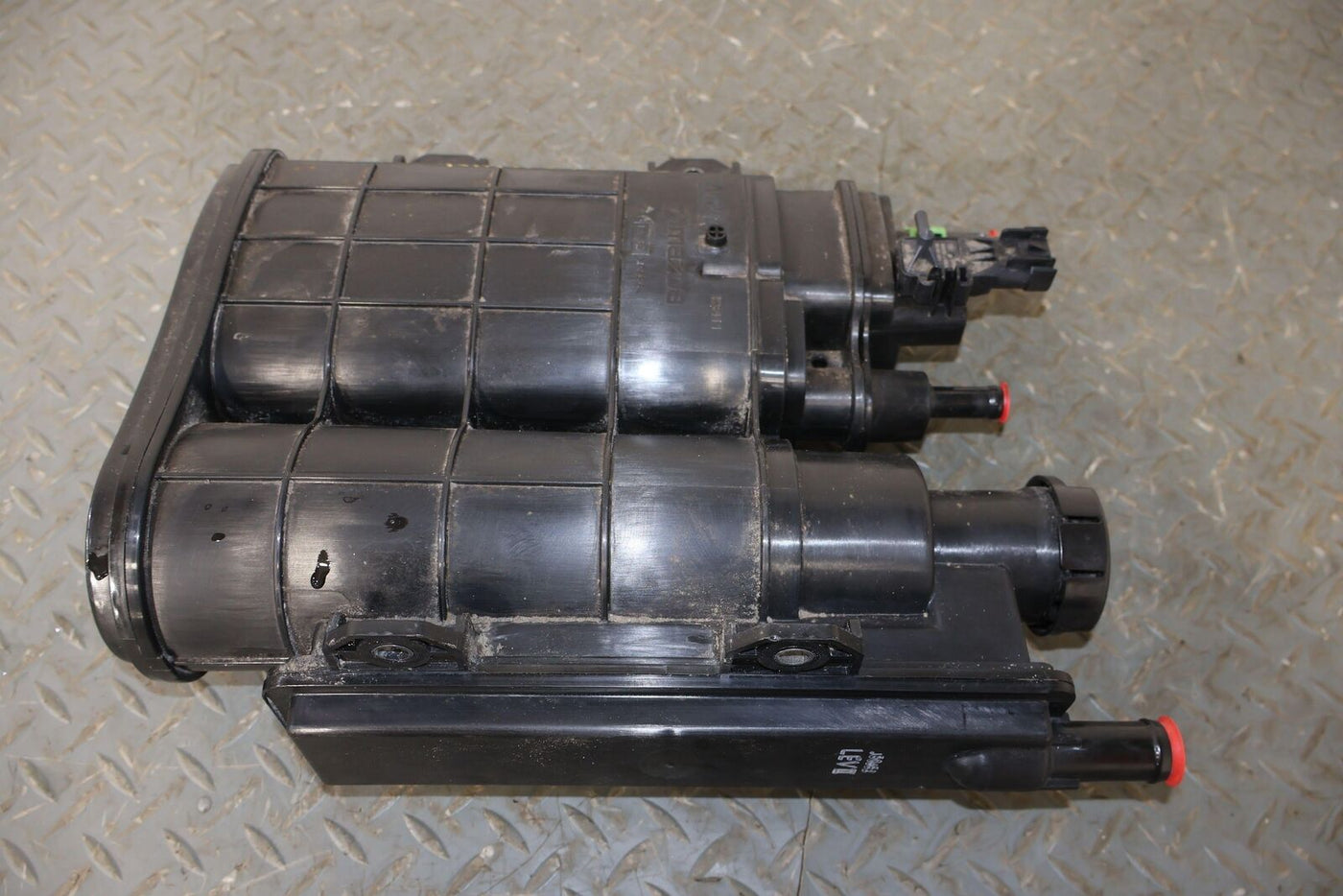 17-20 Fiat 124 Spider 1.4L Fuel Vapor Evaporator Charcoal Canister OEM (65K)