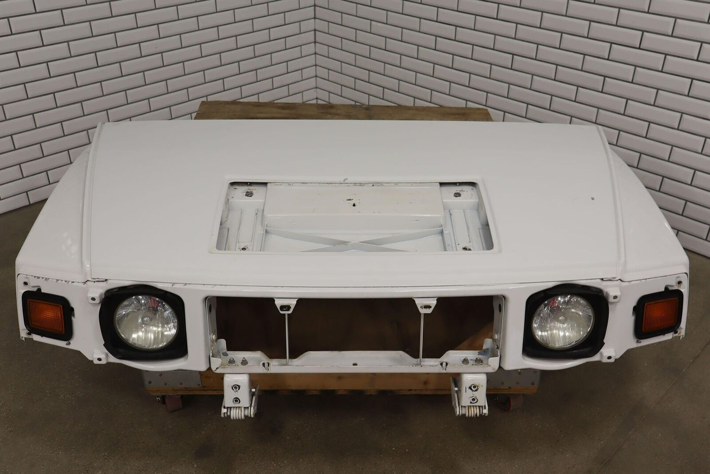 03-*07 Hummer H2 Bare OEM Hood Olympic White (50U) W/Front Lamps & Wiring