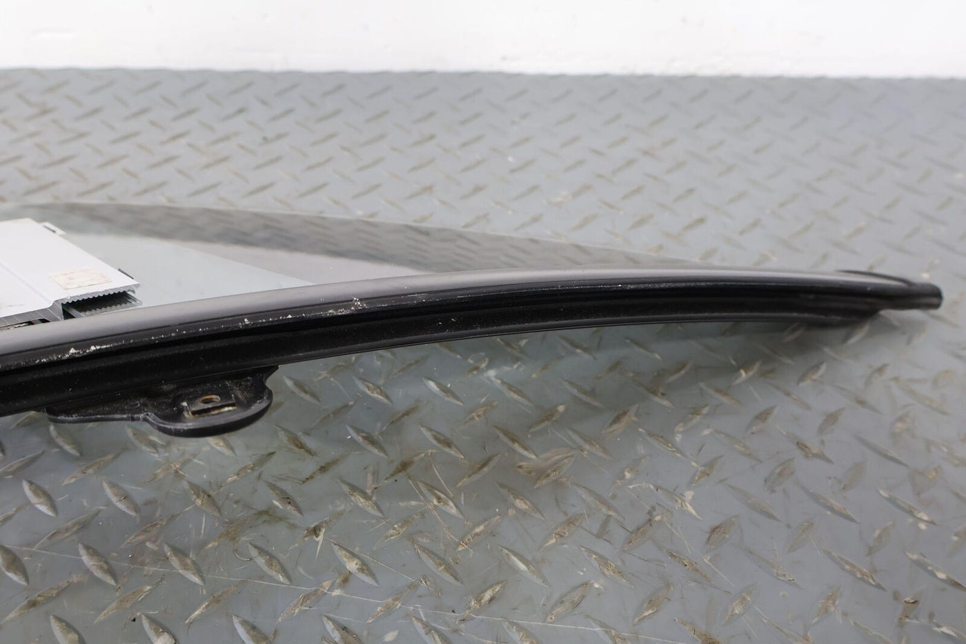 06 Bentley Continental GT Coupe Front Left LH Vent Window Glass (Self Tint)