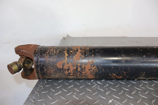 03-06 Chevy SSR Rear Steel Driveshaft (Auto Transmission) 70K Miles