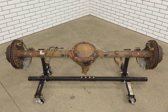 99-05 GMC Sierra 4x4 3.73 Ratio (Opt GT4) Rear Axle *Heavy Weathering*