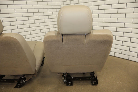 03-06 Chevy Tahoe/ GMC Yukon 2nd Row Bucket Seat Set (Neutral Leather)