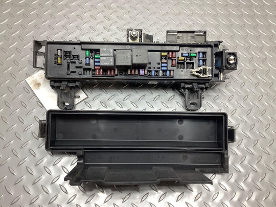 2018 Tesla Model S OEM Front Fuse Box W/ Lid 1034405-00-D 111905900A 1094405-00D