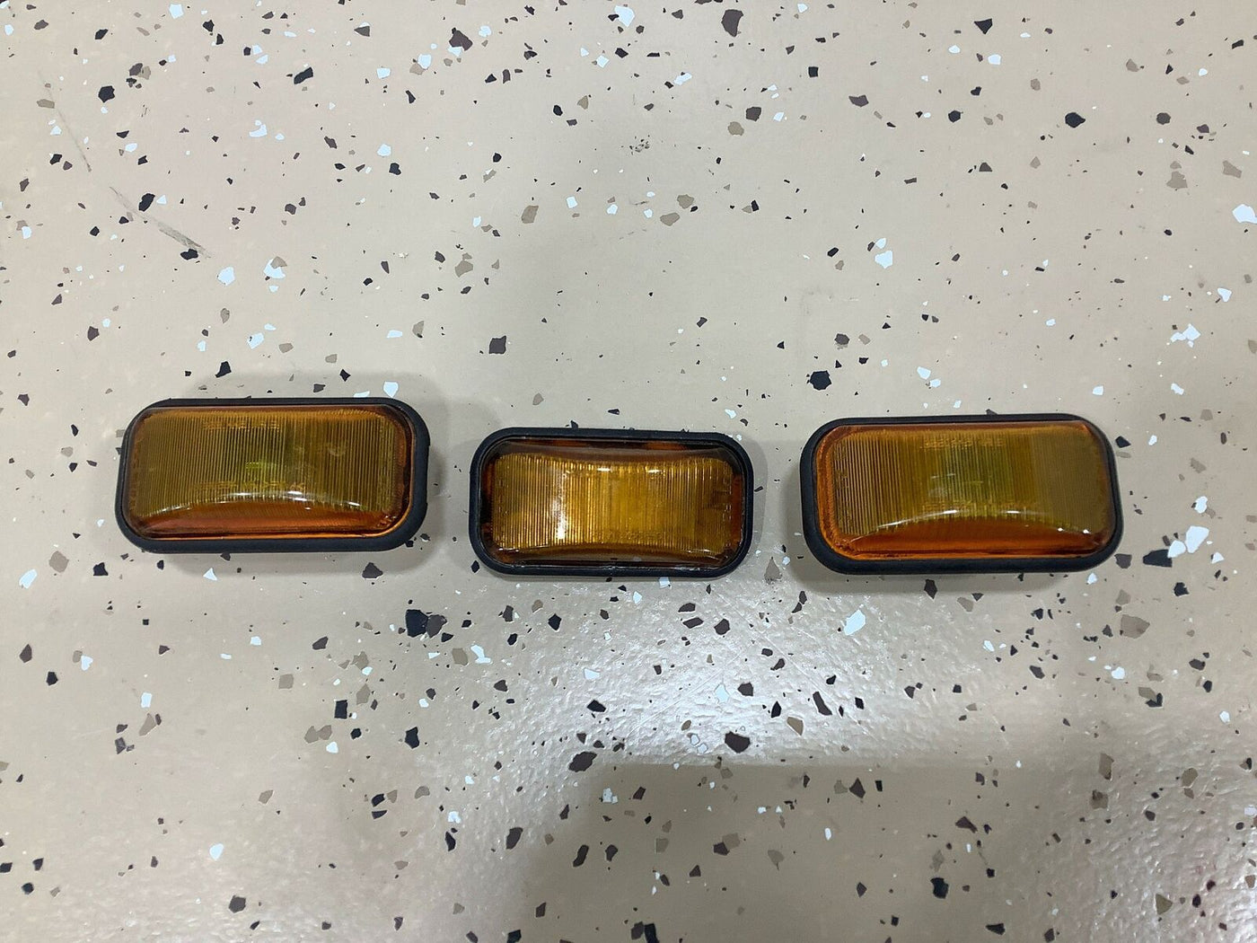 03-09 Hummer H2 OEM Front Marker Light Set (3 Piece) Amber