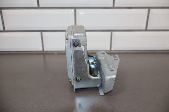 https://i.ebayimg.com/00/s/MTA2N1gxNjAw/z/BQsAAOSw9YZnhYDt/$_57.JPG?set_id=2