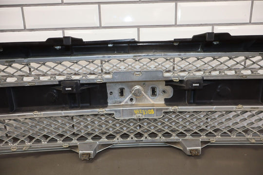 07-13 Chevy Silverado OEM Chrome Grille Assembly (See Photos)