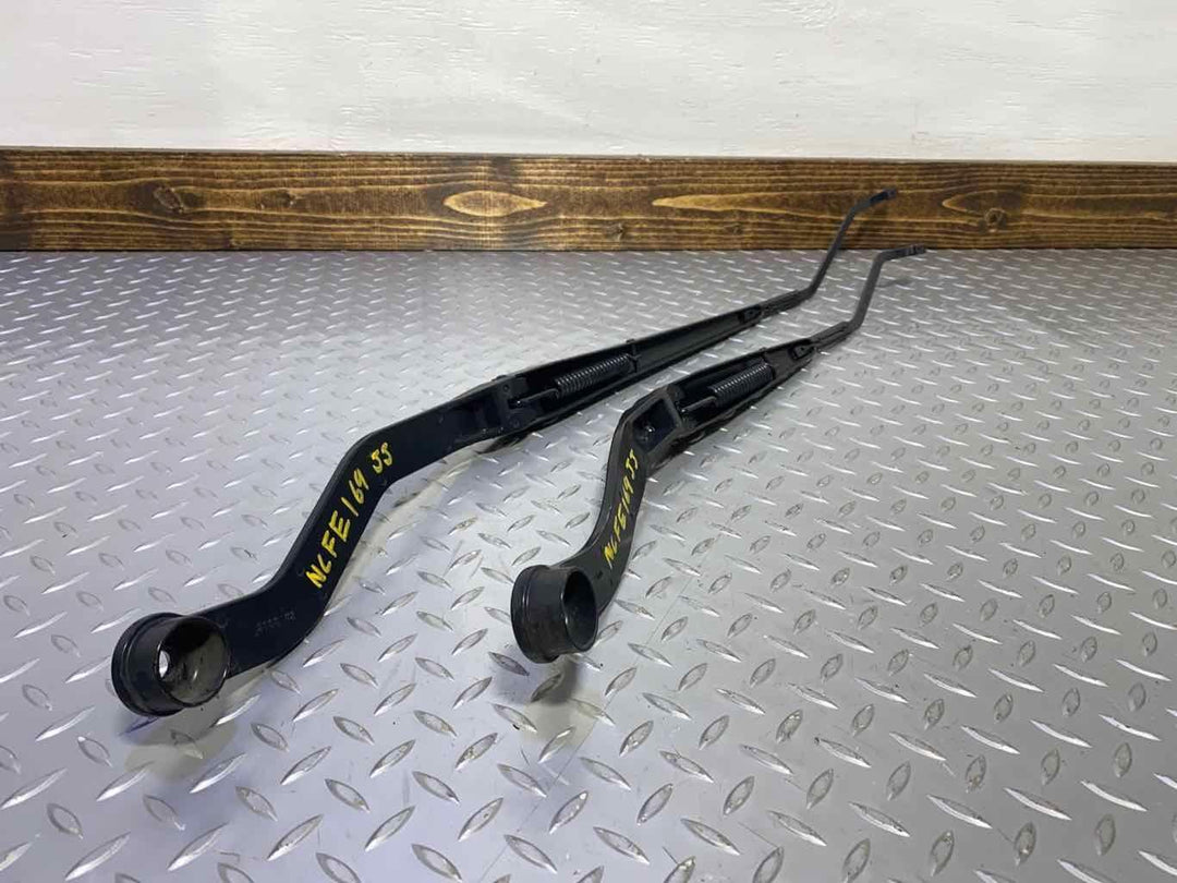 08-14 Ferrari California Pair Left & Right Wiper Arms (Black) Arms Only