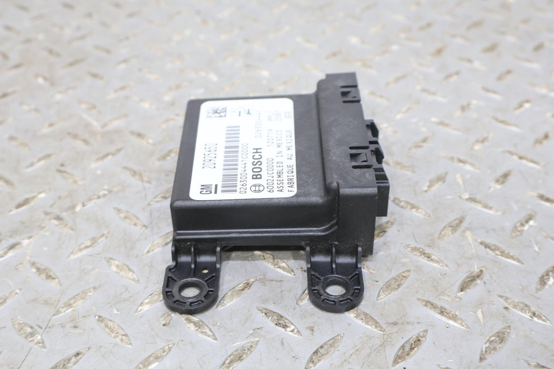 10-15 Chevy Camaro SS Rear Park Assist Control Module OEM (20925650)