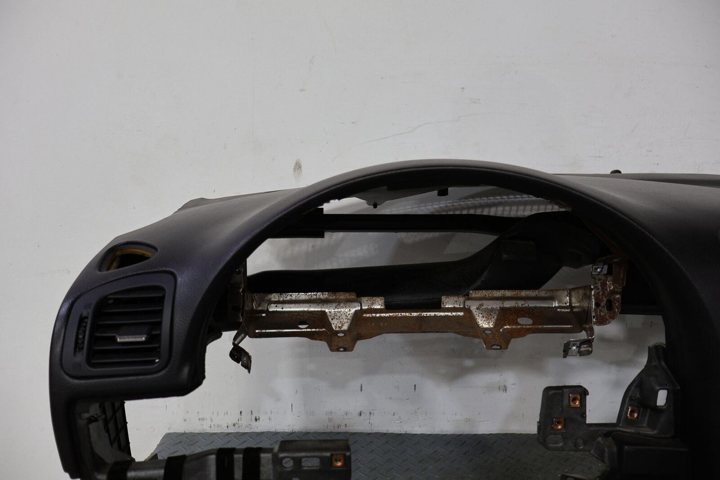 02-05 Ford Thunderbird OEM Bare Interior Dash Dashboard (Black BW) Mild Wear