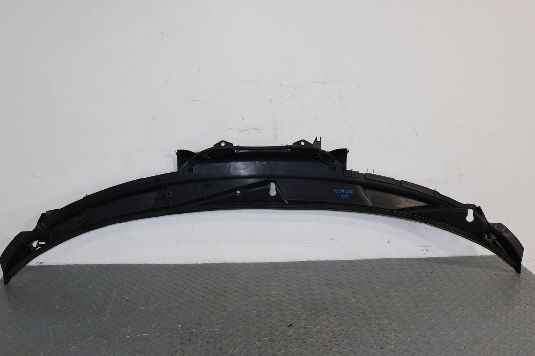 01-05 Porsche 911 996 / Boxster Convertible Upper Front Cowl Vent Panel (Black)