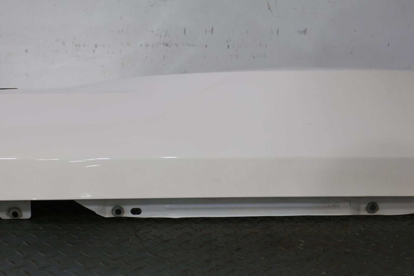 10-14 Ford Mustang Front Left LH OEM Fender (Performance White HP) See Notes