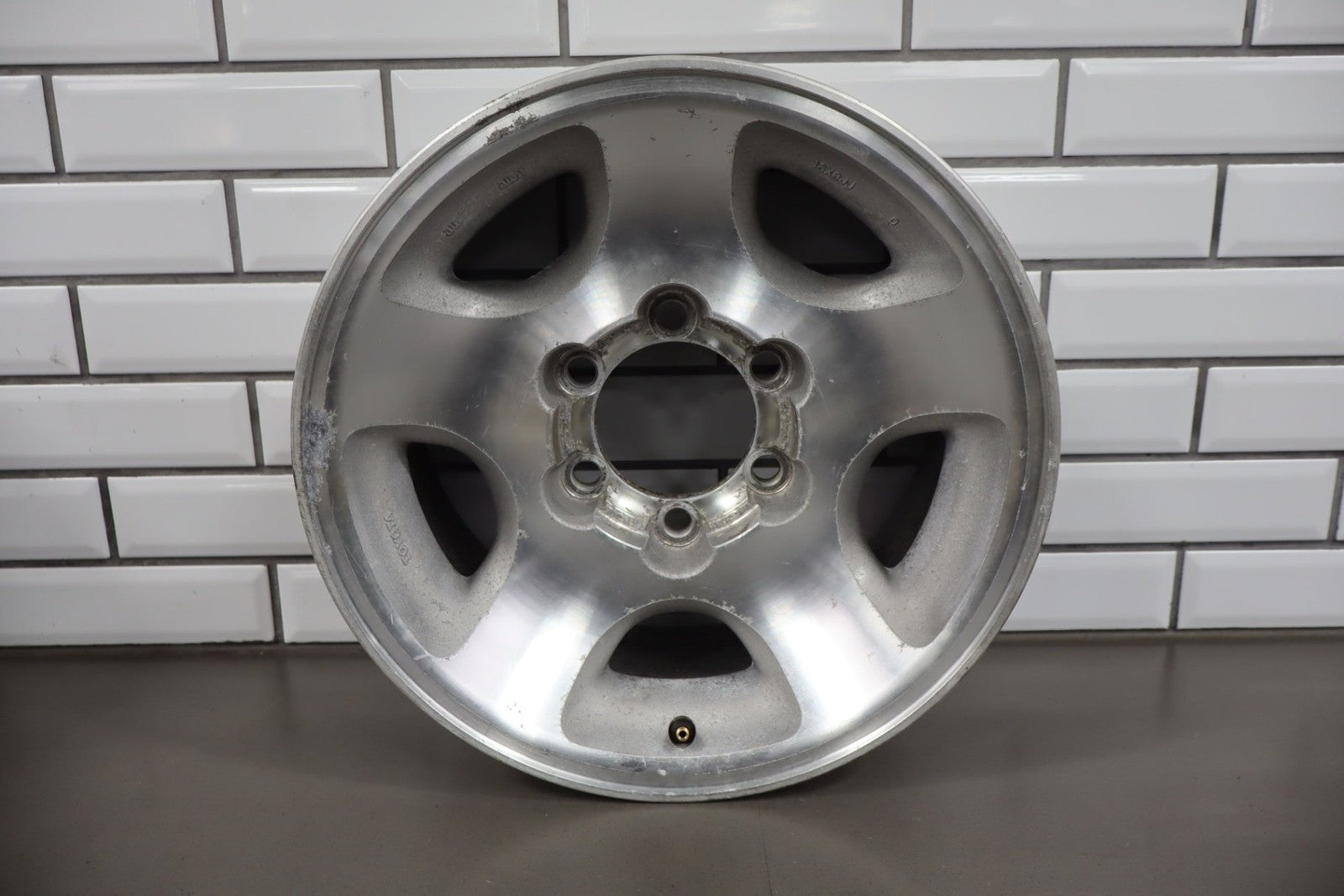 1993-1997 Toyota Land Cruiser, Lexus LX450 FZJ80 - 16x8 OEM Wheel
