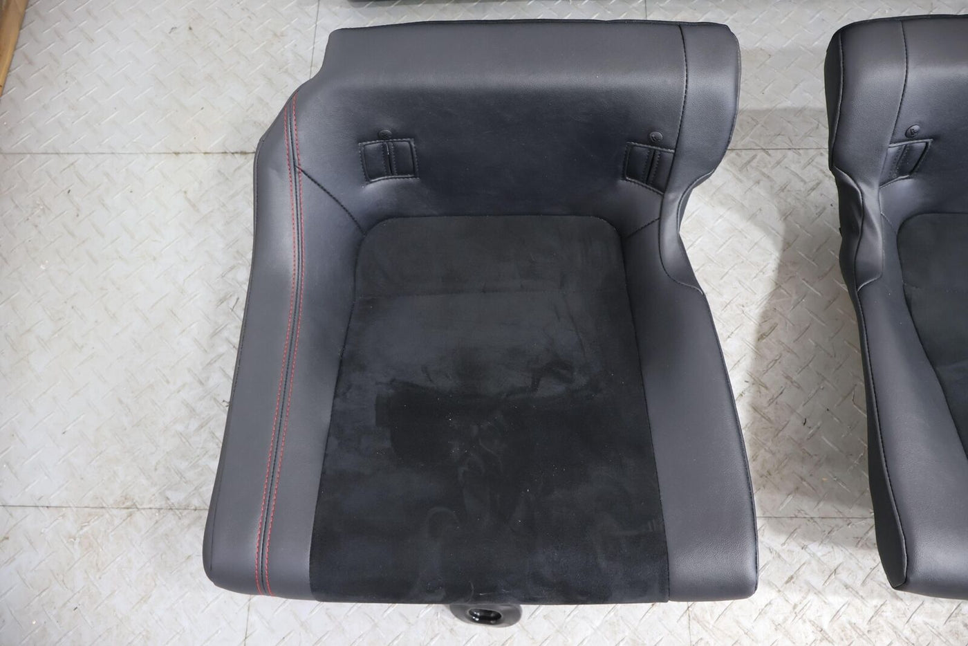 2015 Subaru BRZ Limited Leather/Alcantara Seat Set (Black/Red Stitch BL20) Notes