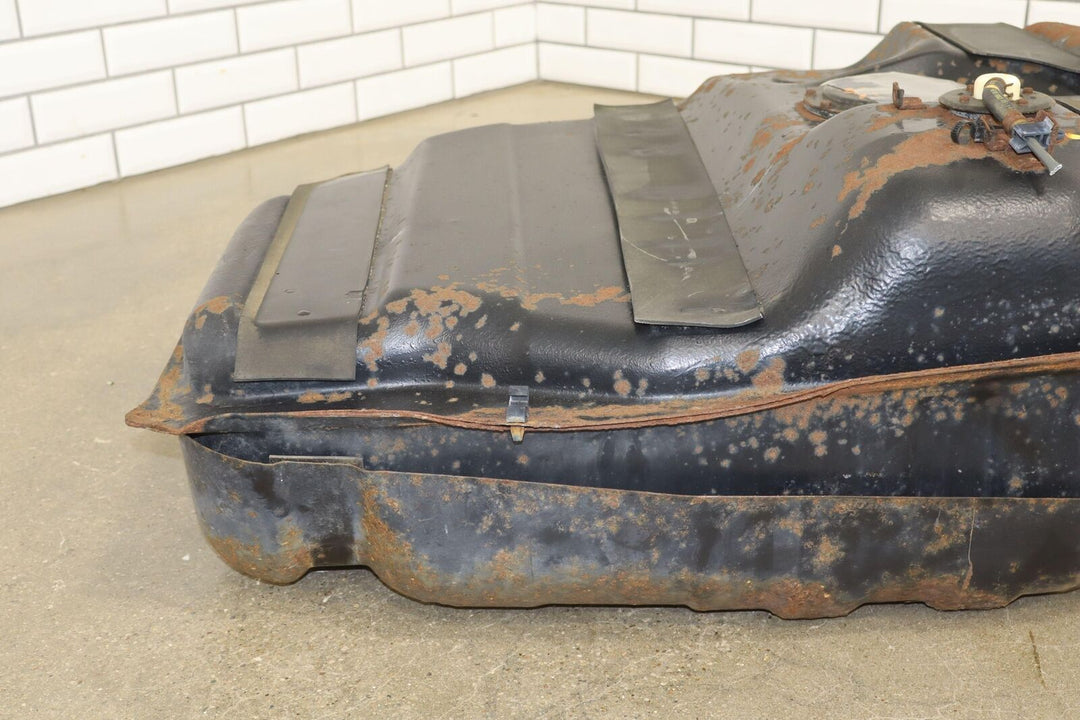 98-04 Lexus LX470 / Land Cruiser V8 25.4 Gallon Gasoline Fuel Tank (No Pump) OEM