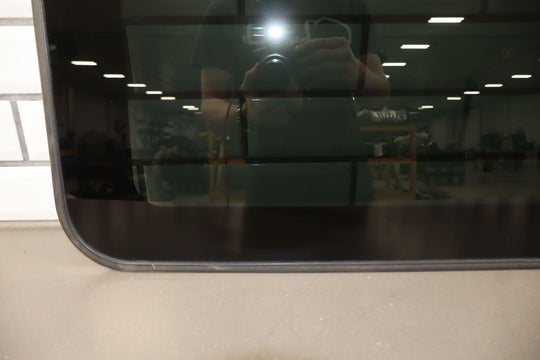 02-06 Cadillac Esclade/Yukon/Tahoe GMT800 Sunroof Glass (Glass Only)