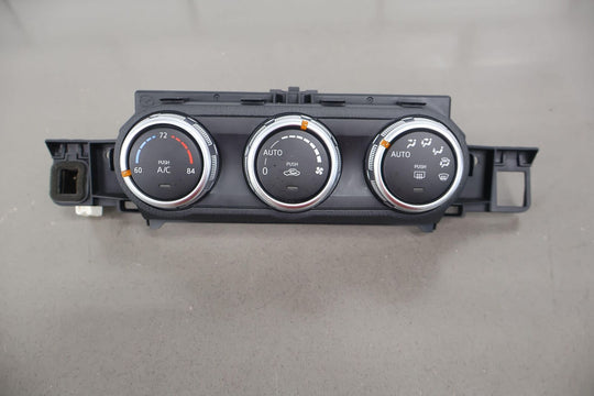 17-19 Fiat 124 Spider Auto Temperature Climate Control Panel (NA8W61190C) OEM