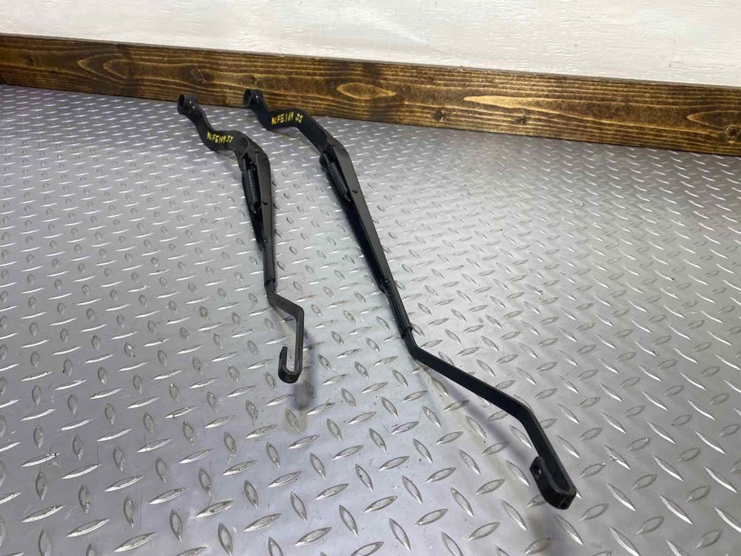 08-14 Ferrari California Pair Left & Right Wiper Arms (Black) Arms Only