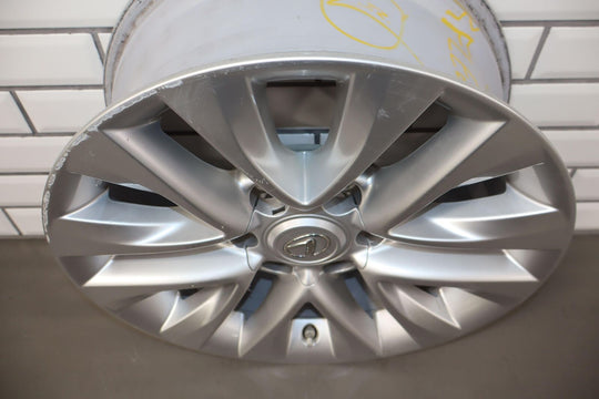 14-23 Lexus GX460 Single (1) 18x7.5 Alloy Silver V-Spoke Wheel *See Photos*