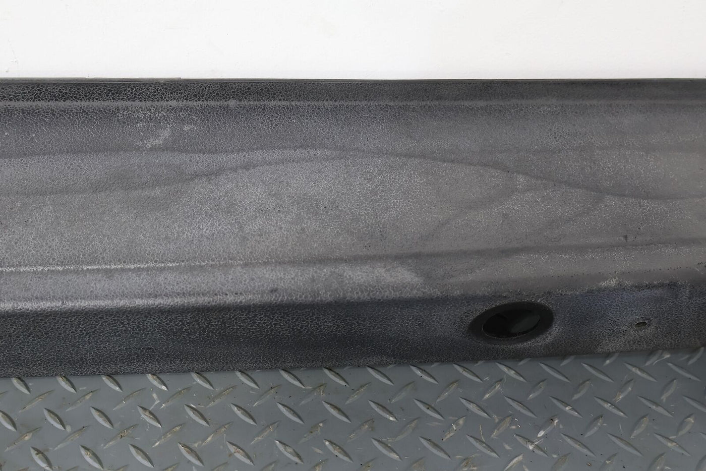 05-09 Hummer H2 SUT REAR Center Bumper Cover Section (Black Textured) SUT Truck