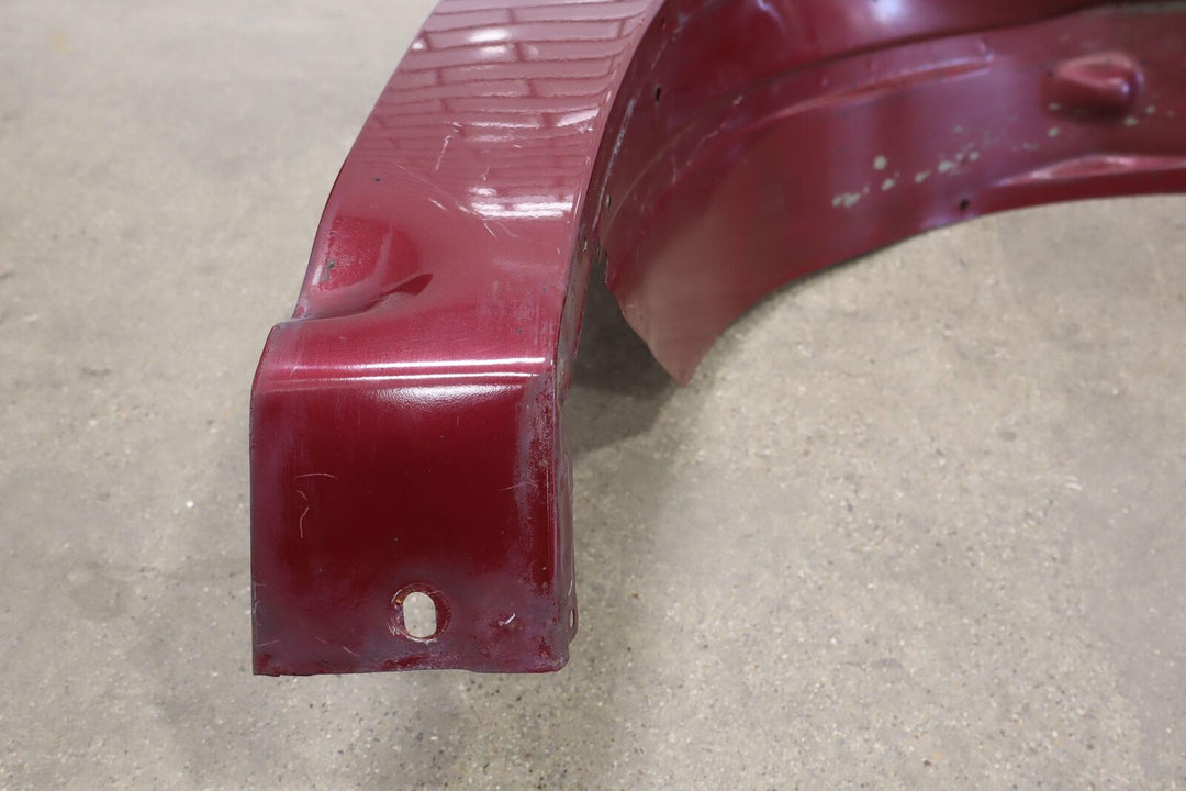 00-06 GMC Yukon Sierra GMT800 Passenger Right Fender (Sport Red 63U)