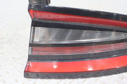 15-22 Dodge Charger R/T Right RH Tail Light Lamp (Quarter Mount) Tested