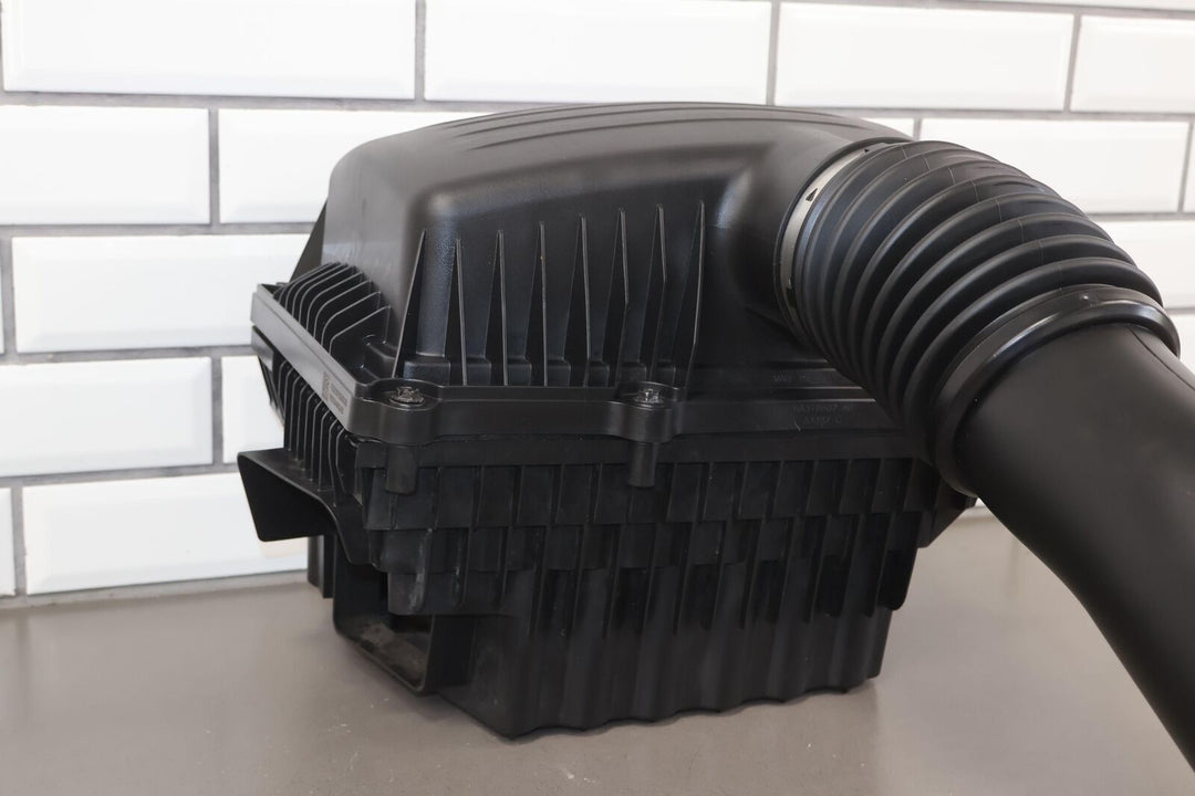 19-23 Ram 1500 5th Gen OEM 5.7L Hemi Air Cleaner Box W/ Intake Tube (58K Miles)