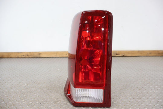 02-06 Cadillac Escalade Short WB Rear Left LH Tail Light Lamp (Tested) OEM