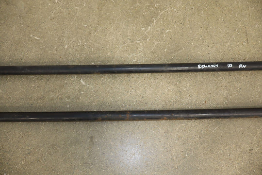 15063980 00 to 06 Suburban 1500 Tahoe 4x4 52" Torsion Bars w/ Mount and Keys OEM