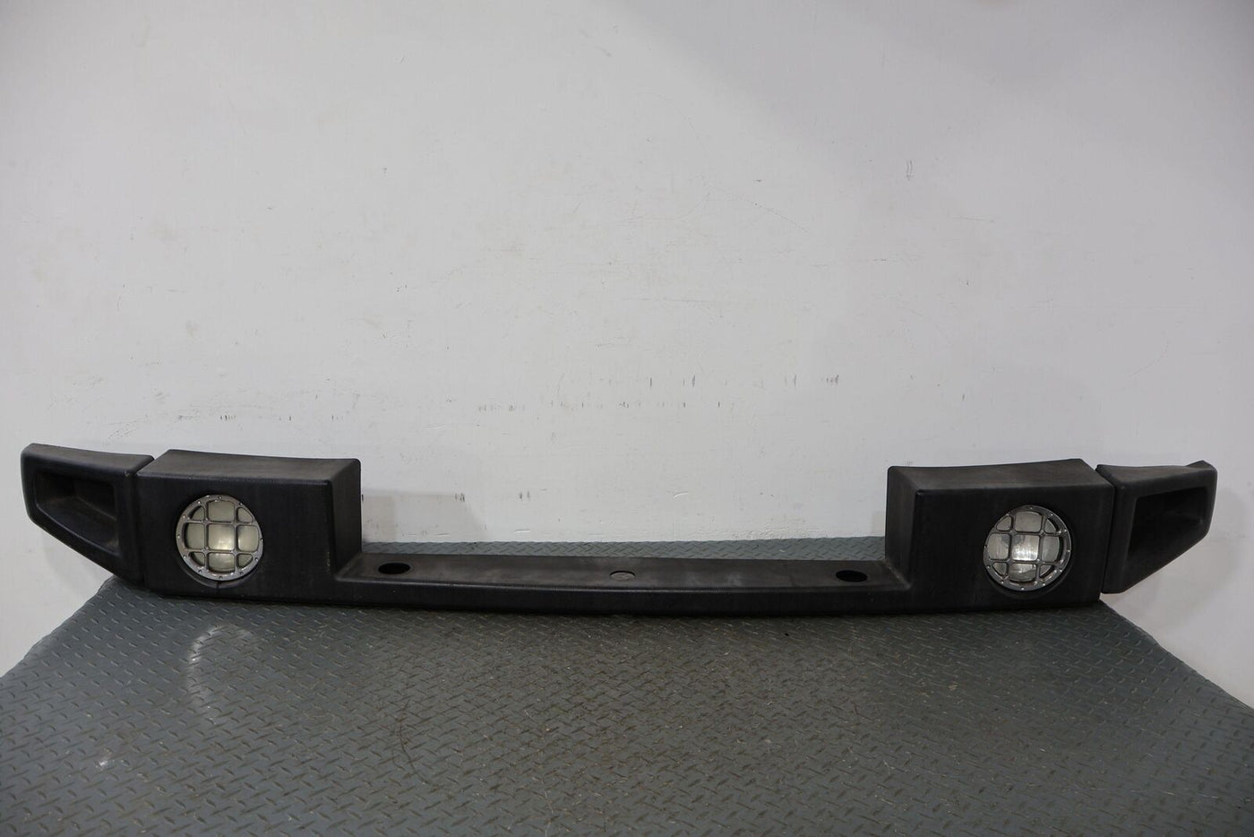 03-09 Hummer H2 Front Bumper Covers 3 PCS W/ Fog Lights (Textured Black) Notes