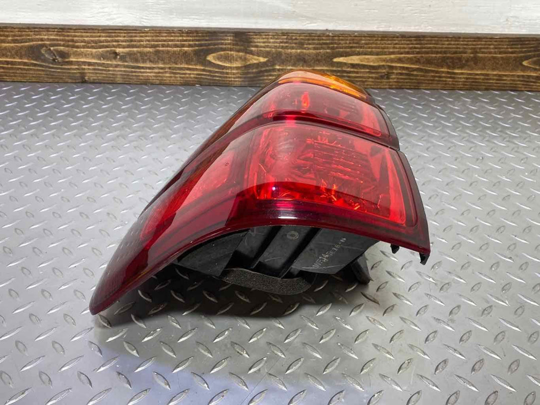 03-09 Lexus GX470 Rear Right RH Passenger Tail Light Lamp (Tested) Cracked