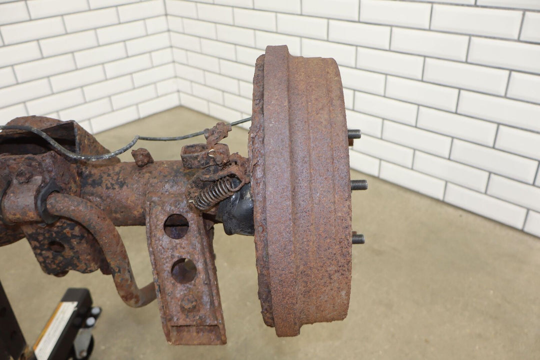 1991-1992 Toyota Land Cruiser Solid Rear Axle W/ 4.10 Differential (Rusty)