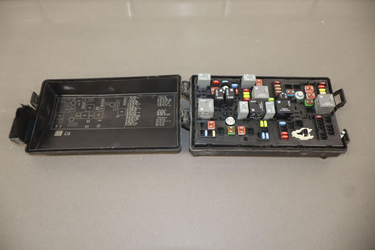 2012-2015 Chevy Camaro SS Underhood Engine Fuse Box